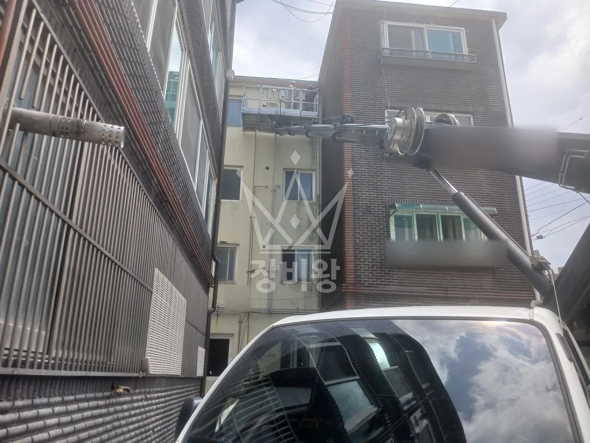 경기 연천군 전곡읍 신답리 스카이차 조경 작업 현장
