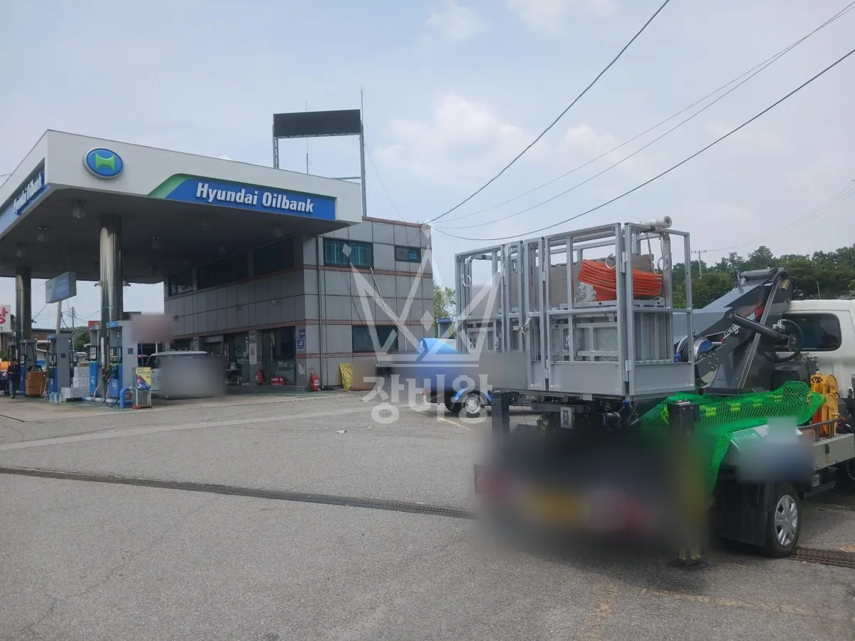 경기 양주시 만송동 스카이차 지붕 공사 작업 현장
